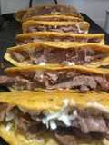 #Quesadillas hechas a mano de bistec y queso asadero