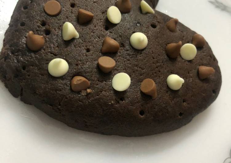 Double chocochip cookie