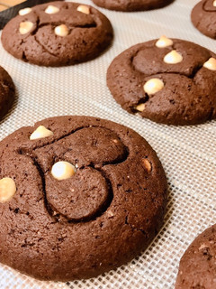 Hình của món 💚 Cookies Ca Cao Hạt Chocolate Trắng (CT Bánh Mềm Xốp Với Bột Nguyên Cám).
