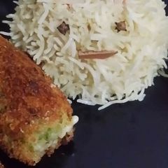 A picture of Chicken cheese cutlet.