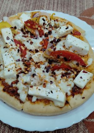 A picture of Paneer Pizza.