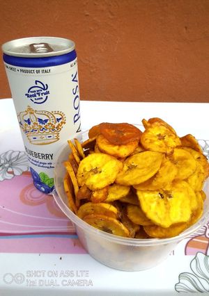 A picture of Solar Peppered Plantain Chips.