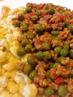 Darált húsos zöldborsó recept fotója