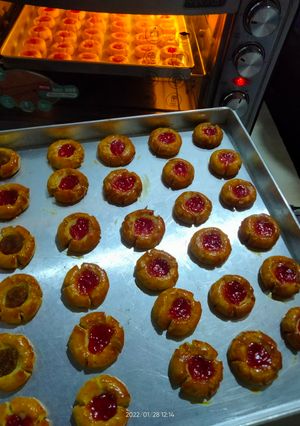 Foto resep Thumbprint Cookies milky