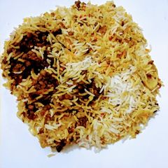 A picture of Qeema masoor biryani.