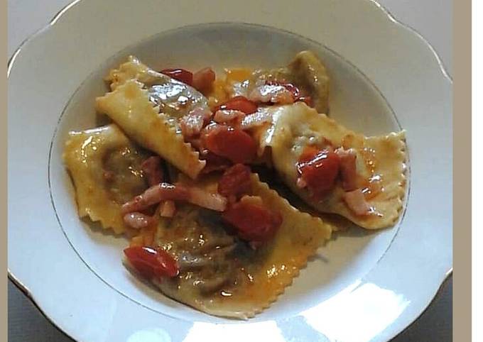 Tortelli radicchio e speck