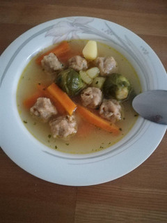 Hamis májgaluska leves recept fotója