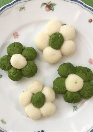 Une photo de Wagashi comme le biscuit en pâte d'haricots et farine de riz