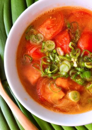 Hình của món 🌱 Canh Cà Chua Chay Đơn Giản.