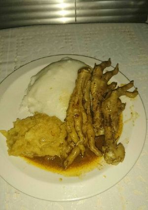 A picture of Tasty chicken feet.