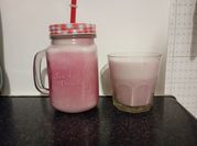 Una foto de jugos de leche