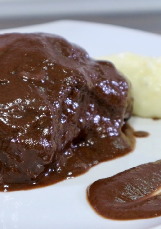 A picture of Beef Cheeks with Cocoa.