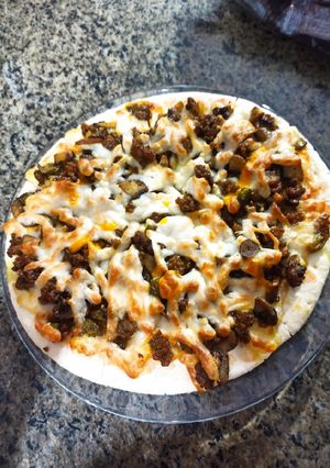 عکسی از دستور پیتزا قارچ و گوشت