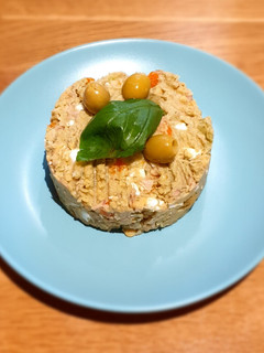 Una foto de Ensaladilla rusa de garbanzos