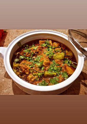 A picture of Chicken karahi.