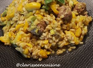 Une photo de One pot d'Ebly à la courgette et aux boulettes