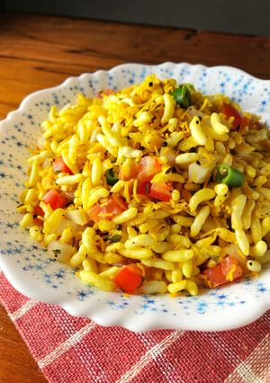 A picture of Spicy Murmura Chaat.