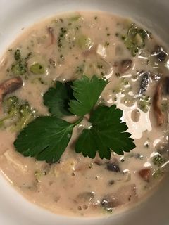 صورة لوصفة شوربة الفطر والبروكلي بطريقتي 😋