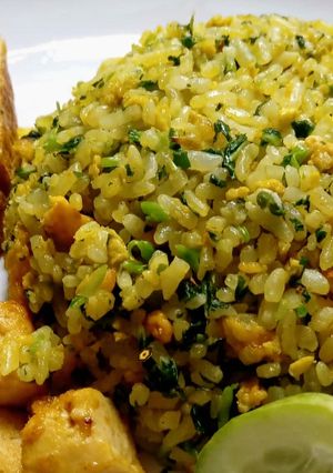 Foto resep Nasi goreng kunyit bayam, mantap!