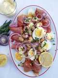 Ensalada de faba asturiana y jamón, aderazada con estragón