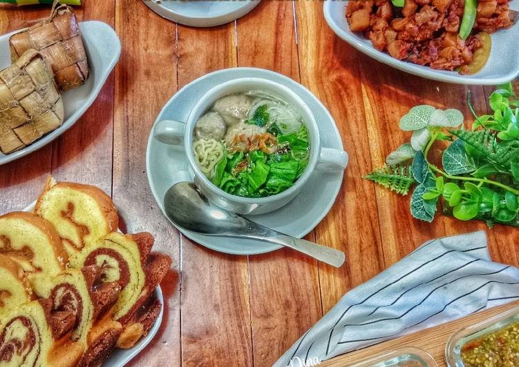 Masakan Populer Bakso Sapi Solo Mantul Banget