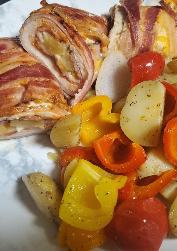 Una foto de Rollos hawaianos de pollo