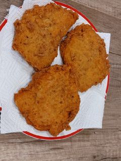 Mozzarellával sonkával töltött csirke gordon bleu recept fotója