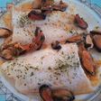 Abadejo al microondas con mejillones en escabeche