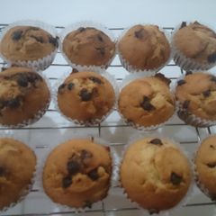 A picture of Banana Chocolate Chips Muffin.