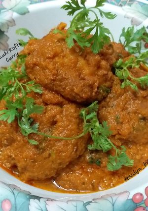 A picture of Lauki Kofta Curry.