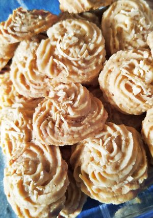 Foto resep Kue semprit sagu keju lumer no oven