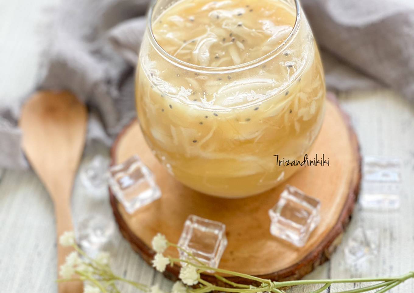 Es kelapa gula aren