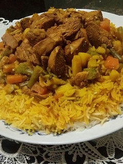 صورة لوصفة أرز بالدجاج والخضار 😋😋
