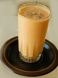 கேரட் லஸ்ஸி செய்முறை முக்கிய புகைப்படம்