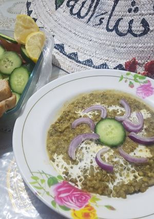 A picture of Green daal.