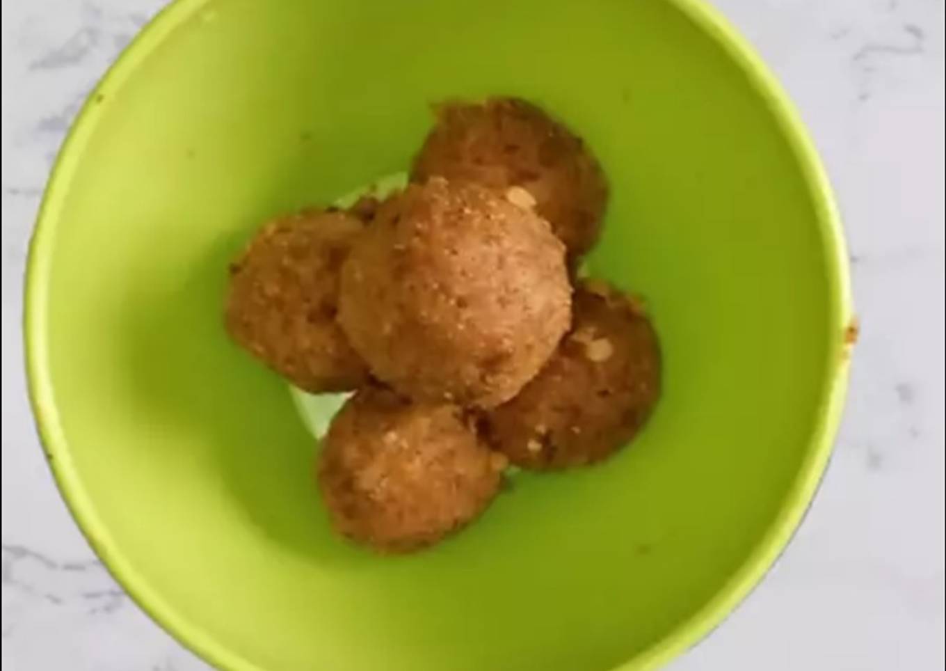 Besan Laddu