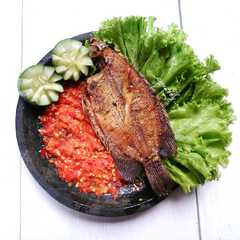 A picture of Ikan Goreng Sambal Korek.