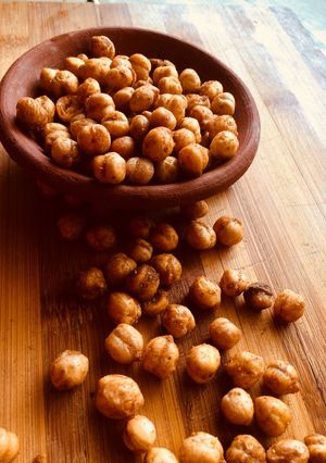 A picture of Roasted chanamasala.