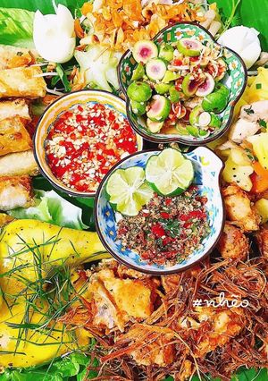 Hình của món Gà lên mẹt.
