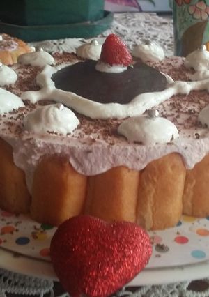 Une photo de Charlotte aux fraises pour la St Valentin