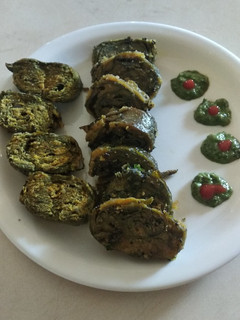 પાત્રા (Patra Recipe In Gujarati) રેસીપી મુખ્ય ફોટો