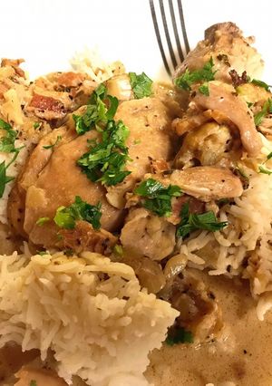 A picture of Chicken White Wine Cream Sauce.