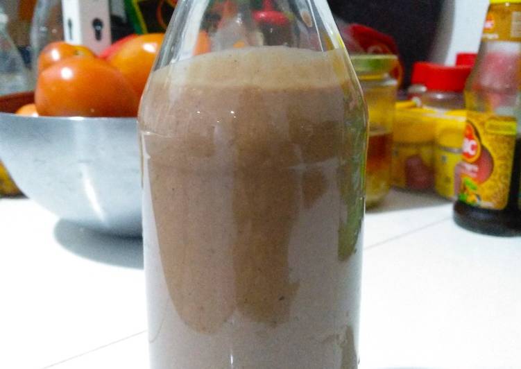 Bagaimana Menyiapkan Choco Banana Smoothies yang Lezat Sekali