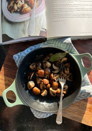 A picture of Elizabeth David's Coriander Mushrooms.