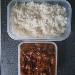 A picture of Beef Madras with Rice.