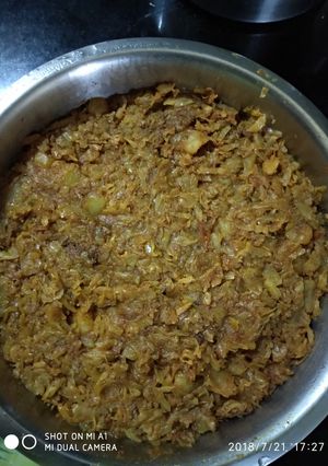 A picture of Cabbage with Potato.