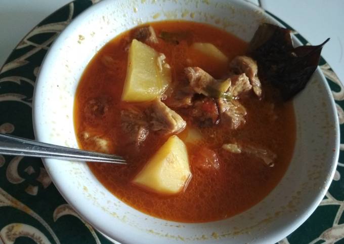 Resep Pindang Asem Daging Sapi yang Lezat