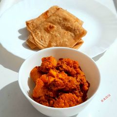 A picture of Phulkopir Aloo Dalna.