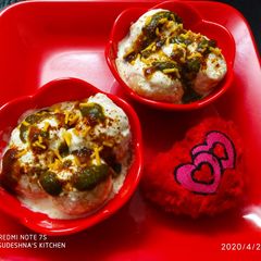 Dahi Vada Dahi Bhalla Chaat A picture of Dahi Vada Dahi Bhalla Chaat.