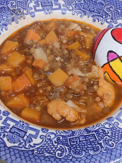 Una foto de Lentejas estofadas con coliflor en olla a presión